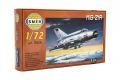 Modelul MiG-21R 1:72 15x21.8cm într-o cutie de 25x14.5x4.5cm